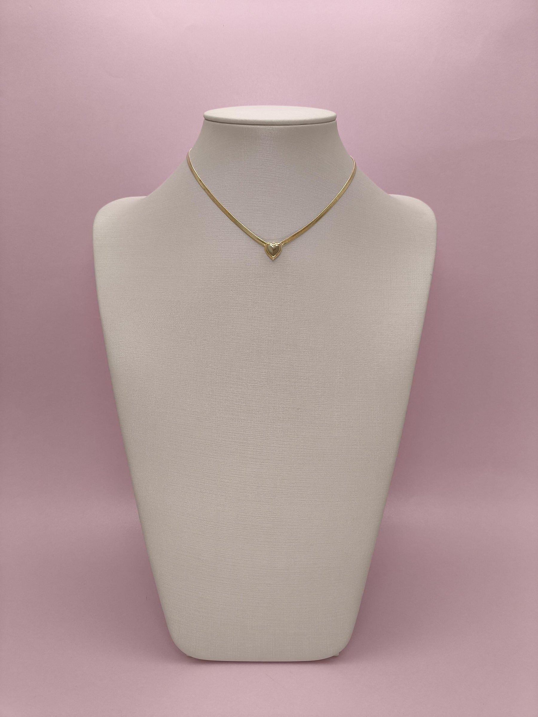 Colar Fita com Coração