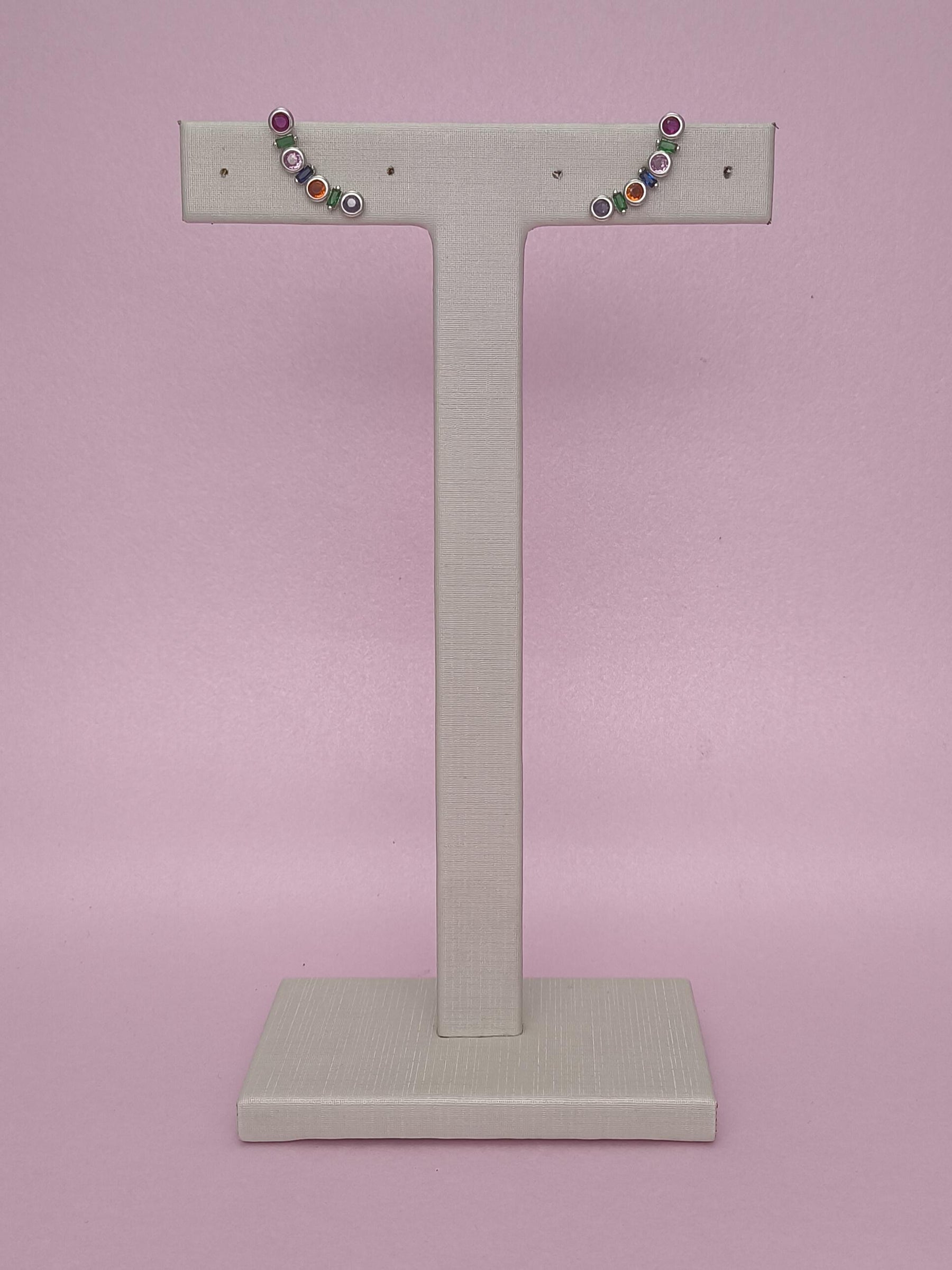 Earcuff com Círculos Coloridos: leveza, cor e estilo sem precisar de furo