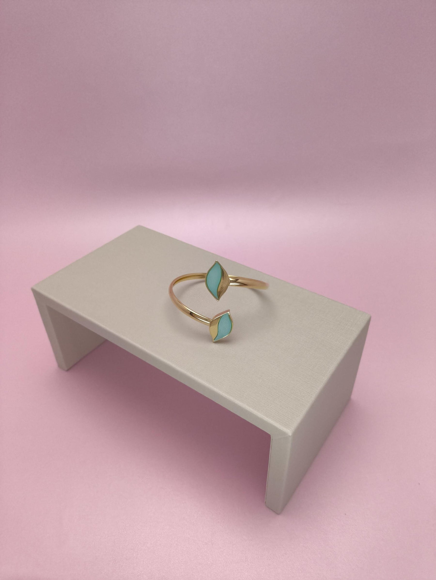 Bracelete Colore Verde-Água: Frescor E Elegância Em Cada Detalhe