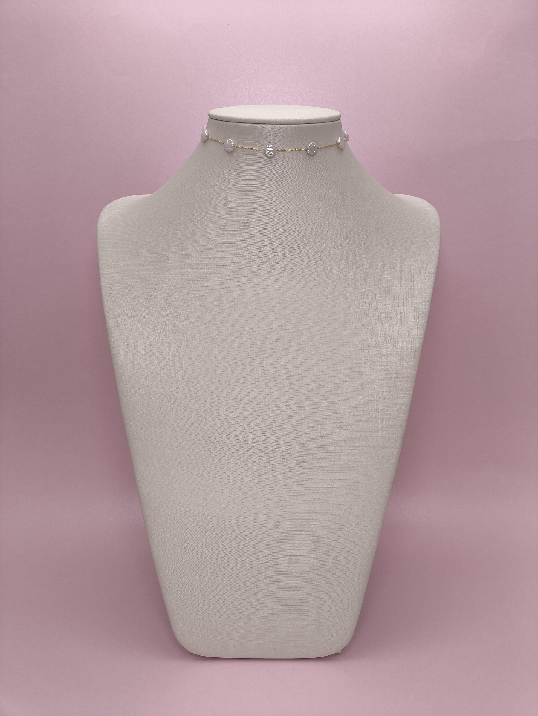 Choker Com Pérolas Achatadas