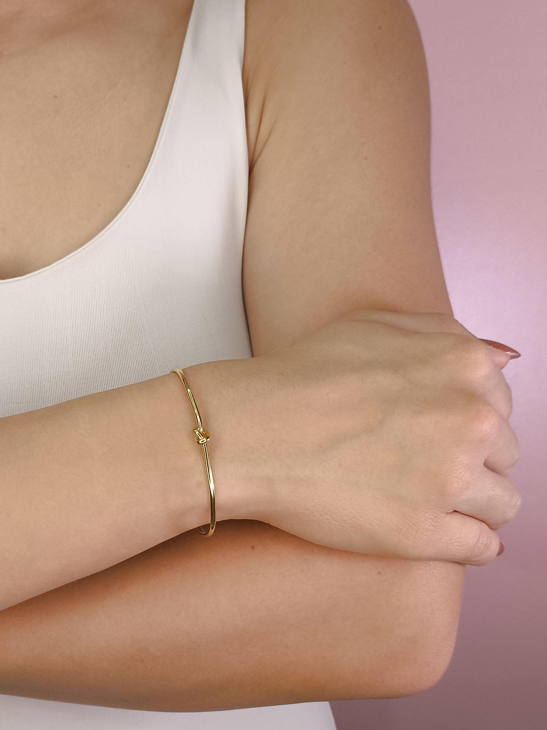 Bracelete Nozinho: Design Delicado Com Toque De Sofisticação