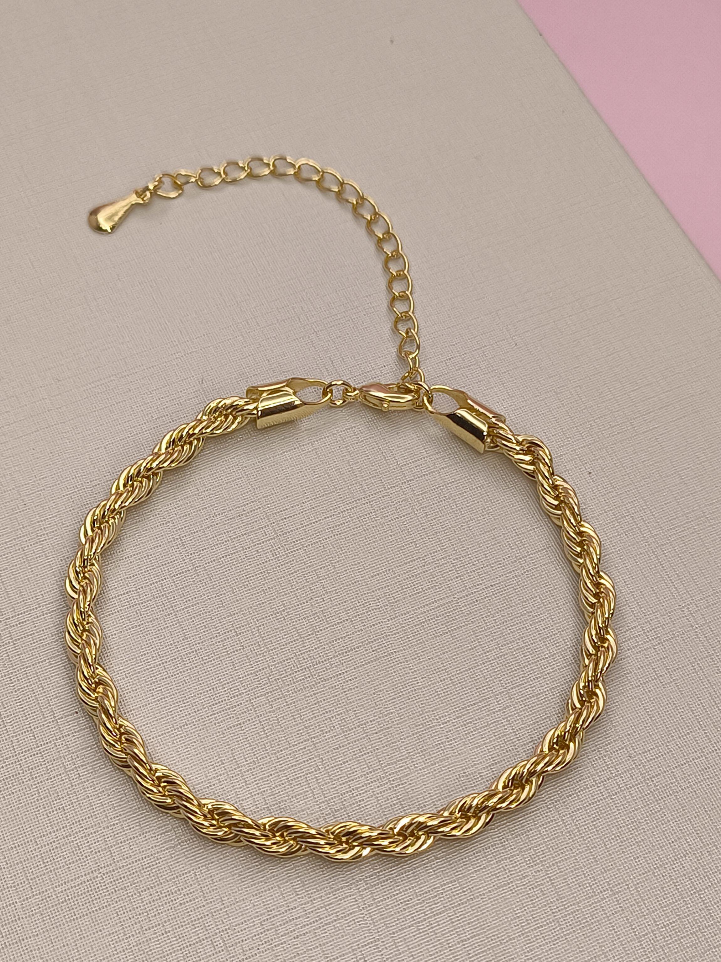 Pulseira Cordão Baiano Grosso: presença marcante e acabamento impecável para destacar sua autenticidade