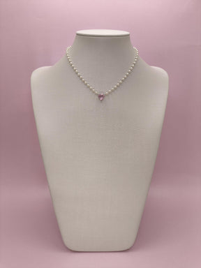 Colar de Pérolas com Coração Rosa