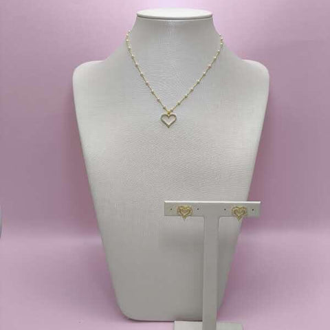 Conjunto Coração Cravejado com Pérolas: elegância delicada e atemporal