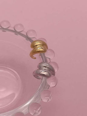 Piercing Falso Due Gota: autenticidade e brilho em um detalhe moderno e sem furos