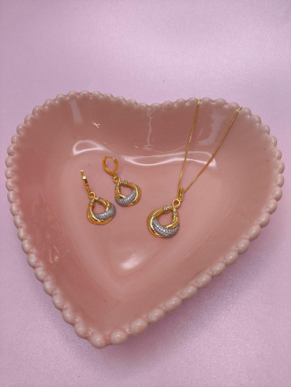 Conjunto Âncora: símbolo de força com elegância atemporal