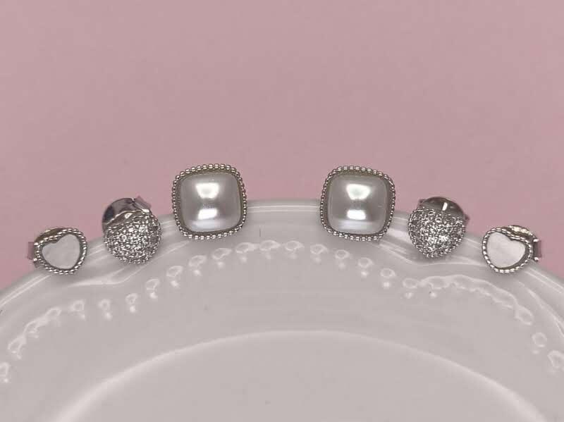 Trio Corações e Quadrado: brilho delicado para destacar sua personalidade com charme e sofisticação