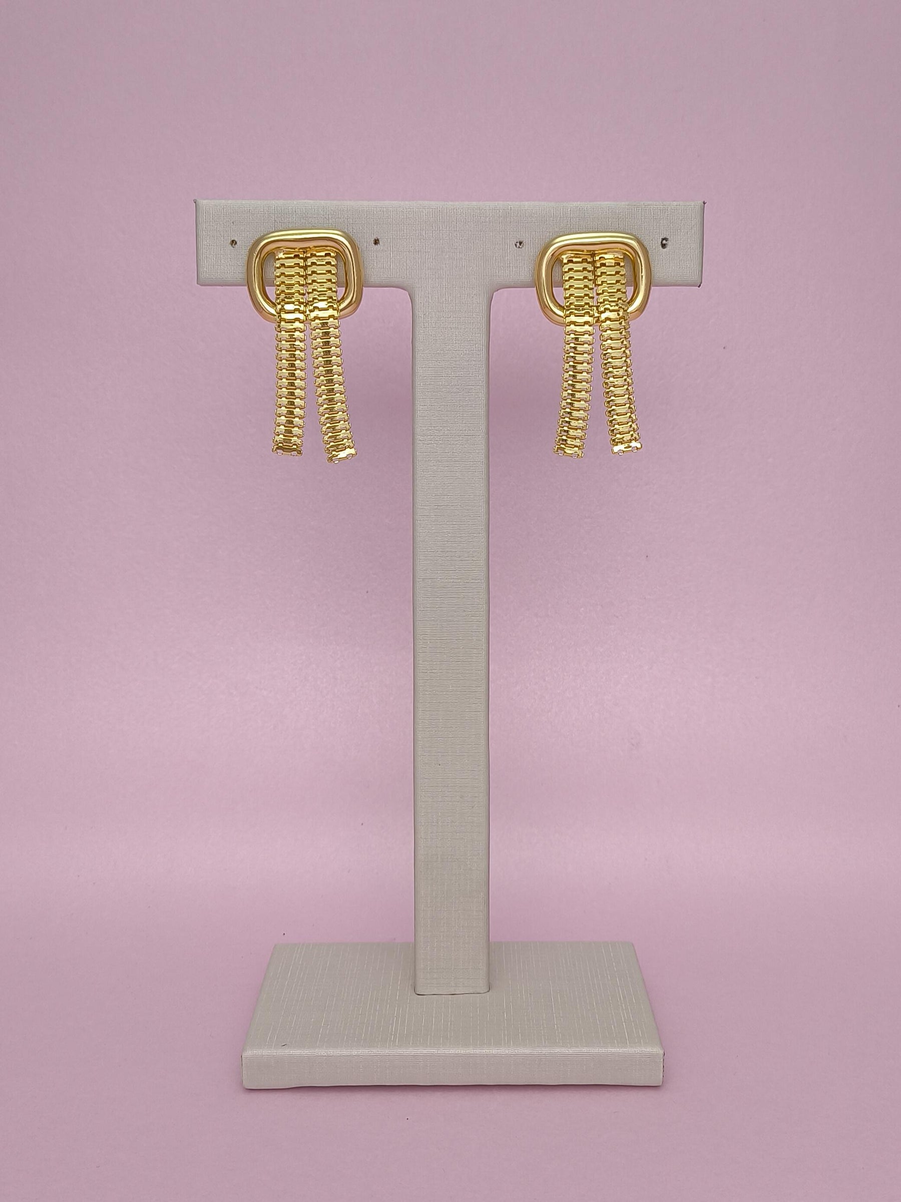 Brinco Dupla Corrente Com Fecho: Estilo Contemporâneo Com Praticidade