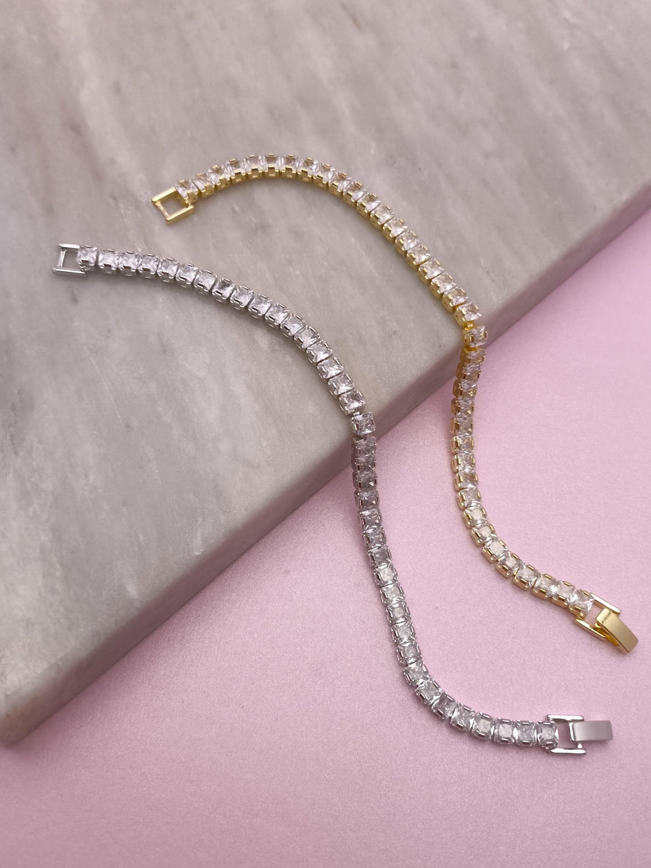 Pulseira Riviera Carré 4 mm: brilho marcante em cada detalhe para destacar sua elegância