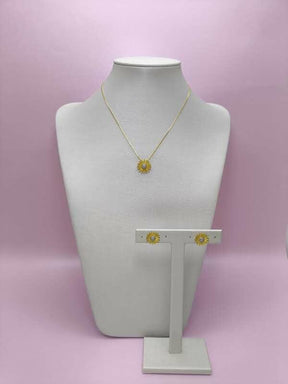 Conjunto Margarida: delicadeza floral com brilho atemporal