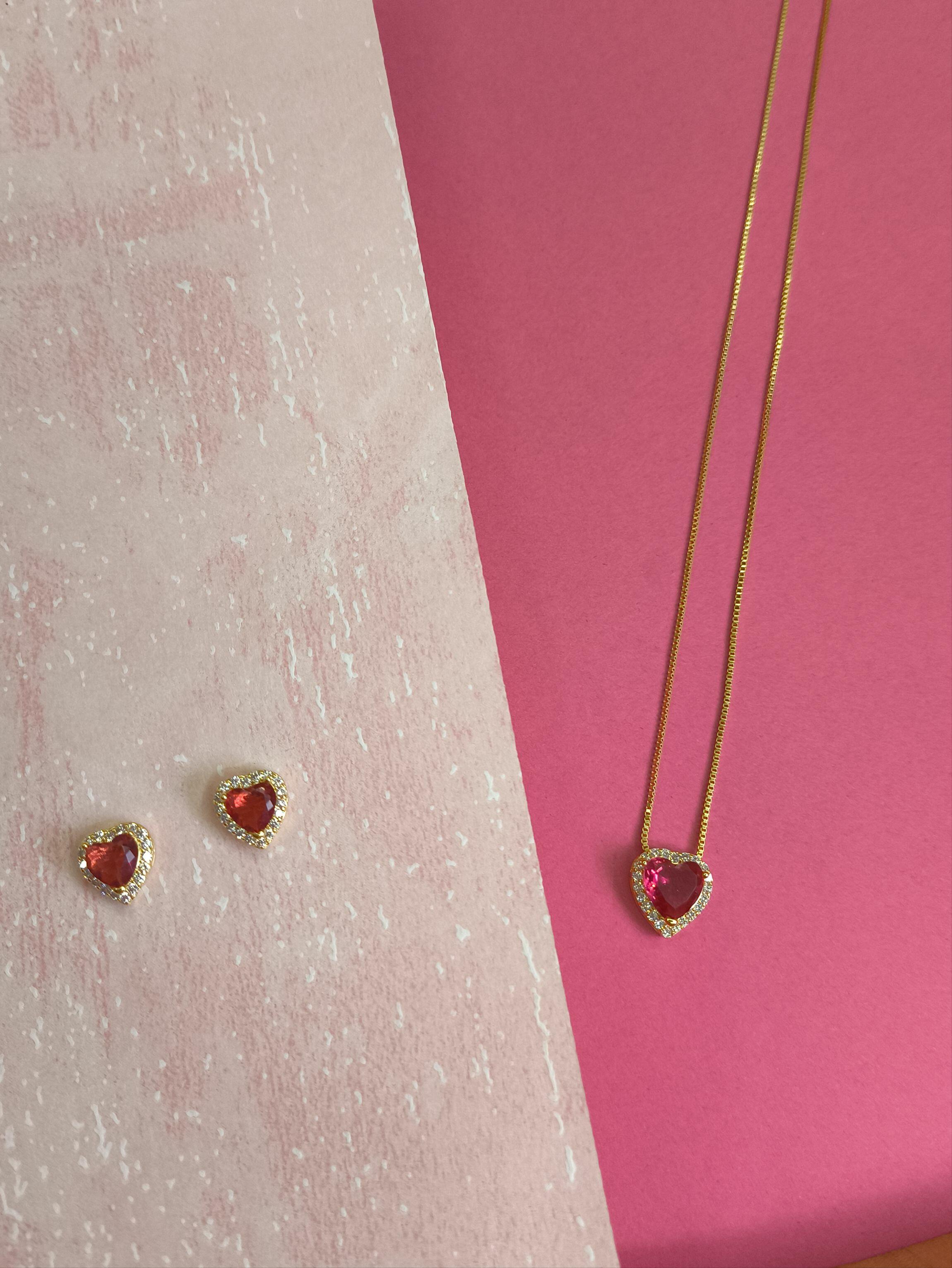Conjunto Coração Rubi Cravejado: romantismo com brilho intenso
