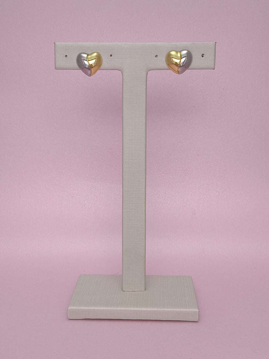 Brinco De Coração Due Colori: Charme Bicolor Com Design Sofisticado