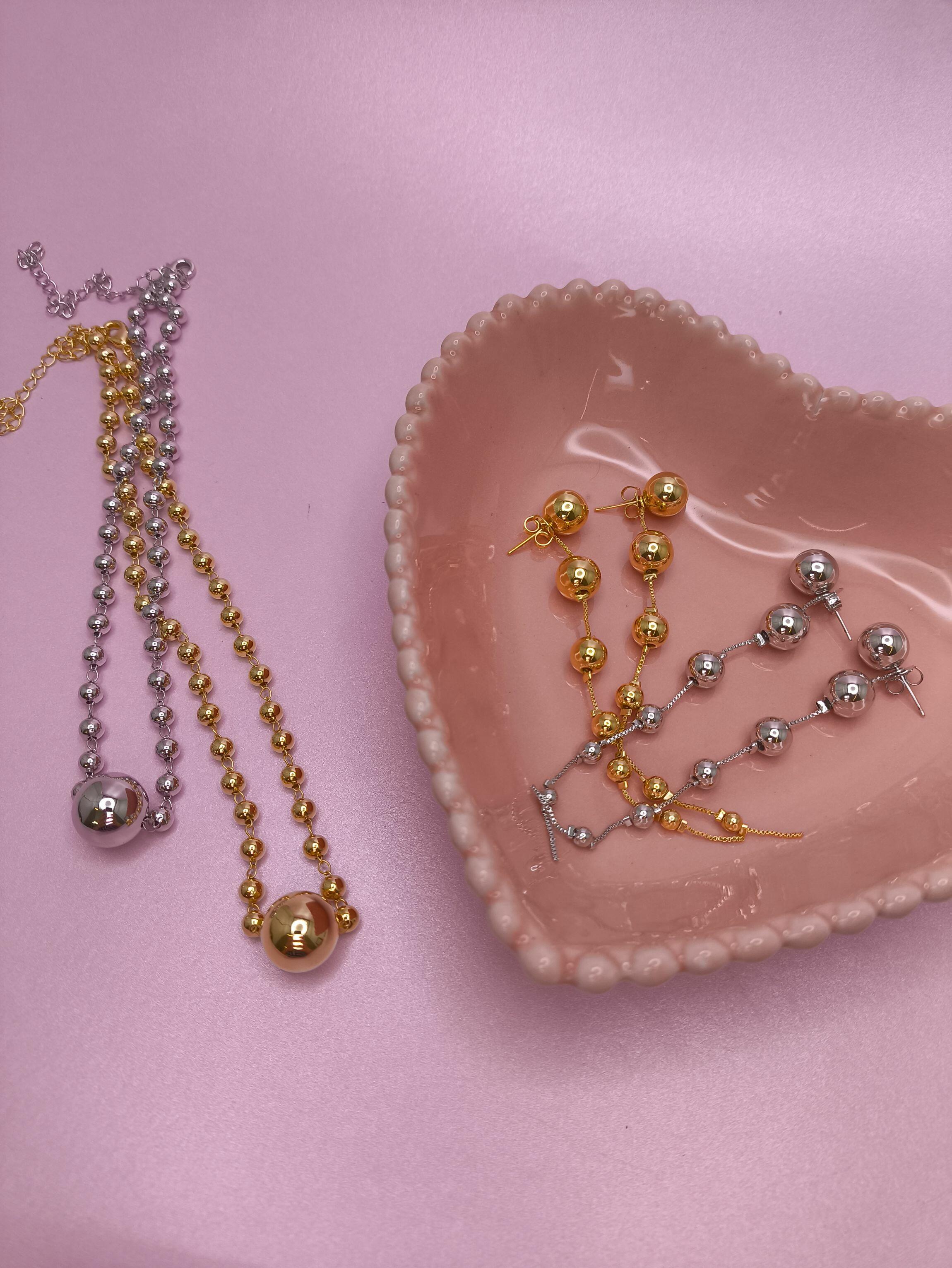 Conjunto Bolinhas: minimalismo com charme atemporal