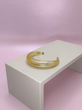 Bracelete Geométrico: Modernidade Com Toque Sofisticado