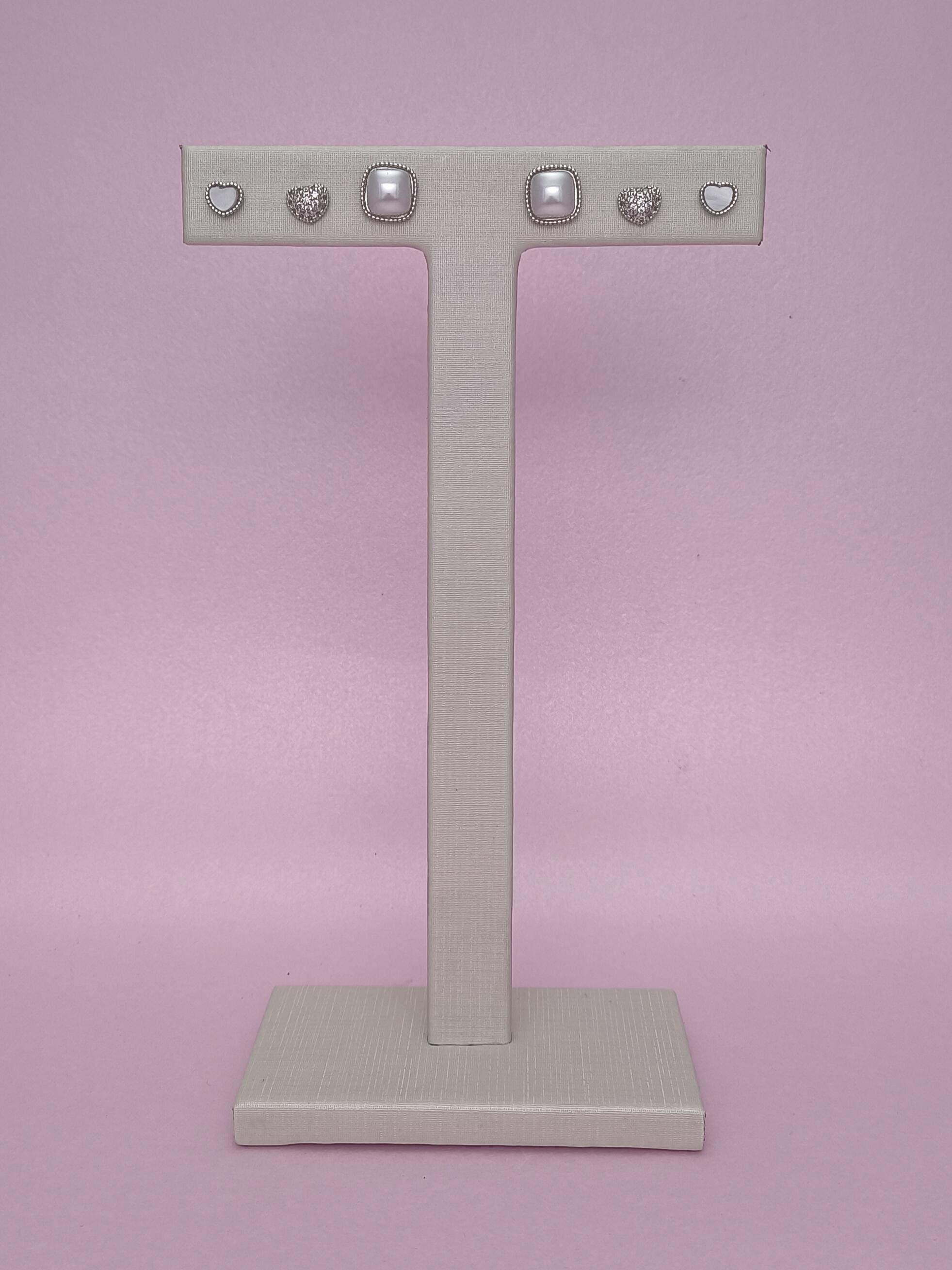 Trio Corações e Quadrado: brilho delicado para destacar sua personalidade com charme e sofisticação