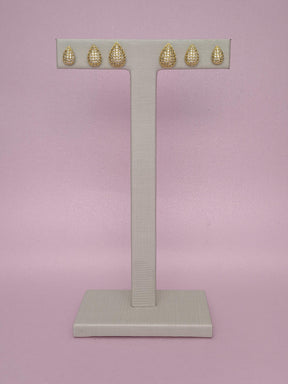 Trio Gotas Cravejadas: elegância versátil com acabamento impecável em ouro ou ródio branco