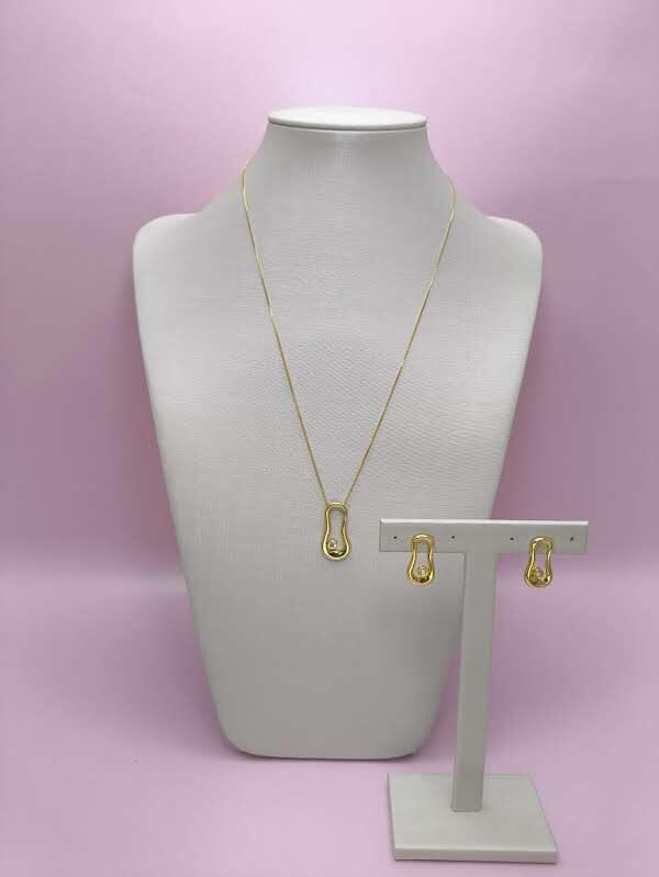 Conjunto Orgânico: design fluido com brilho natural