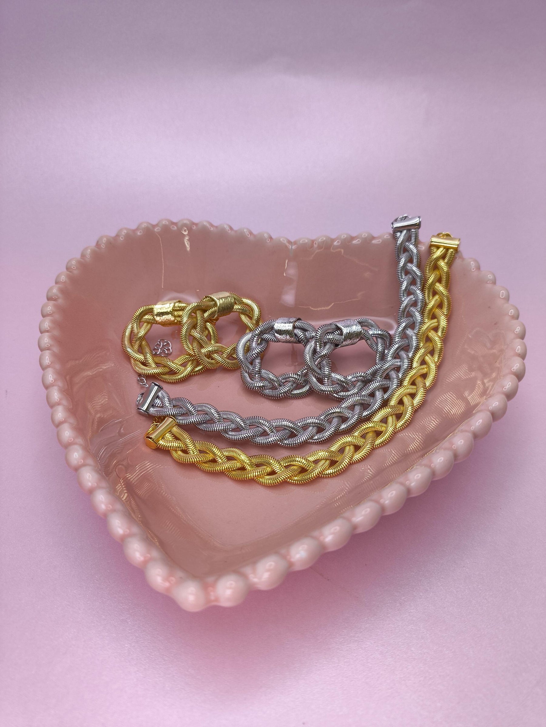 Conjunto Corrente Trançada: brilho clássico com toque contemporâneo