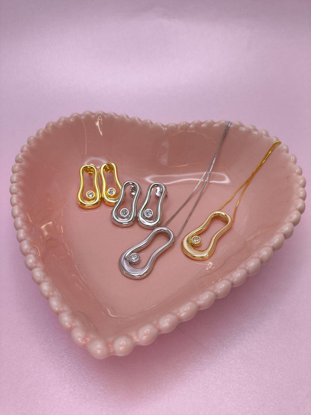 Conjunto Orgânico: design fluido com brilho natural