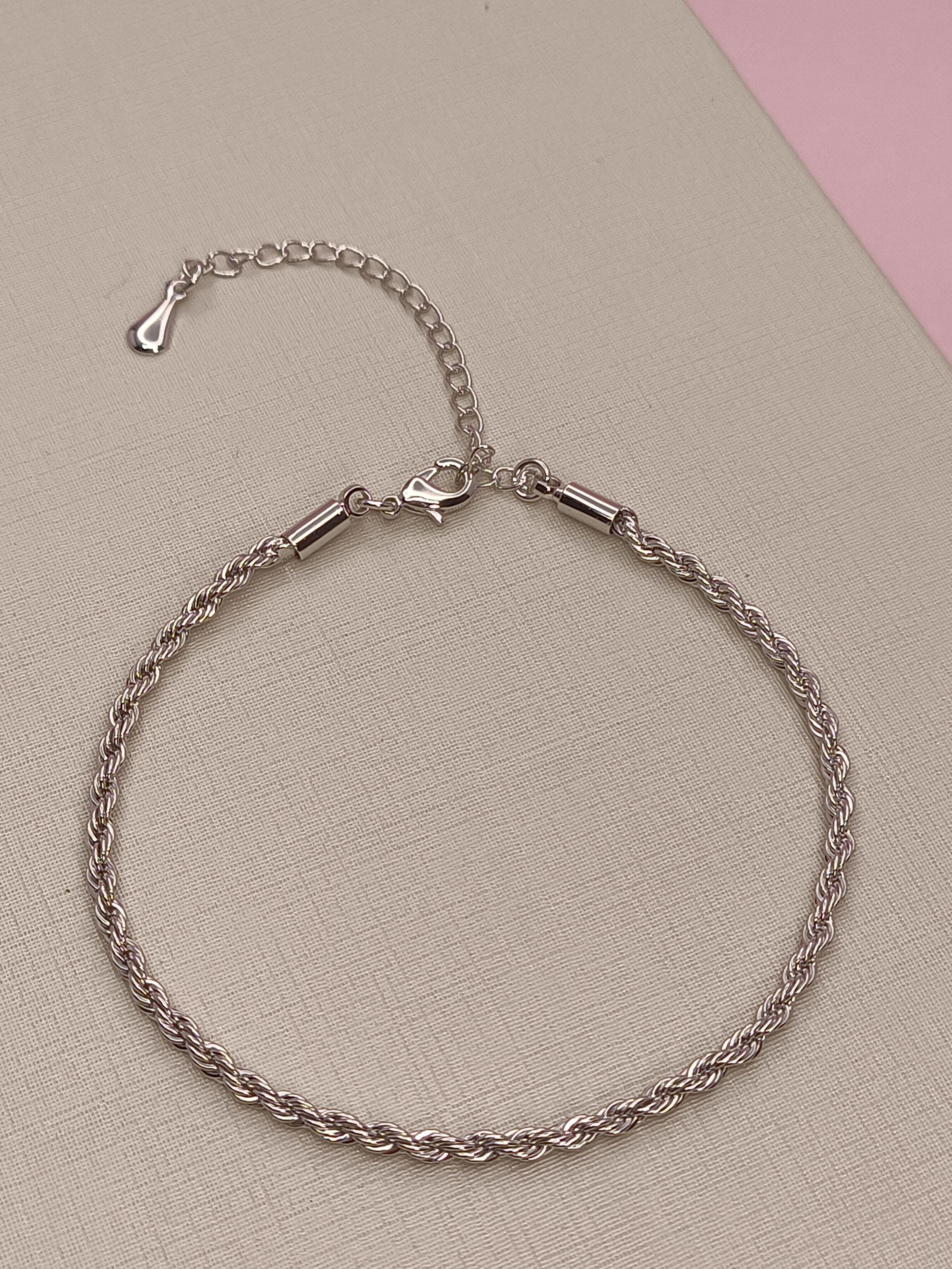 Pulseira Cordão Baiano Fino: leveza e brilho em uma peça delicada e cheia de personalidade