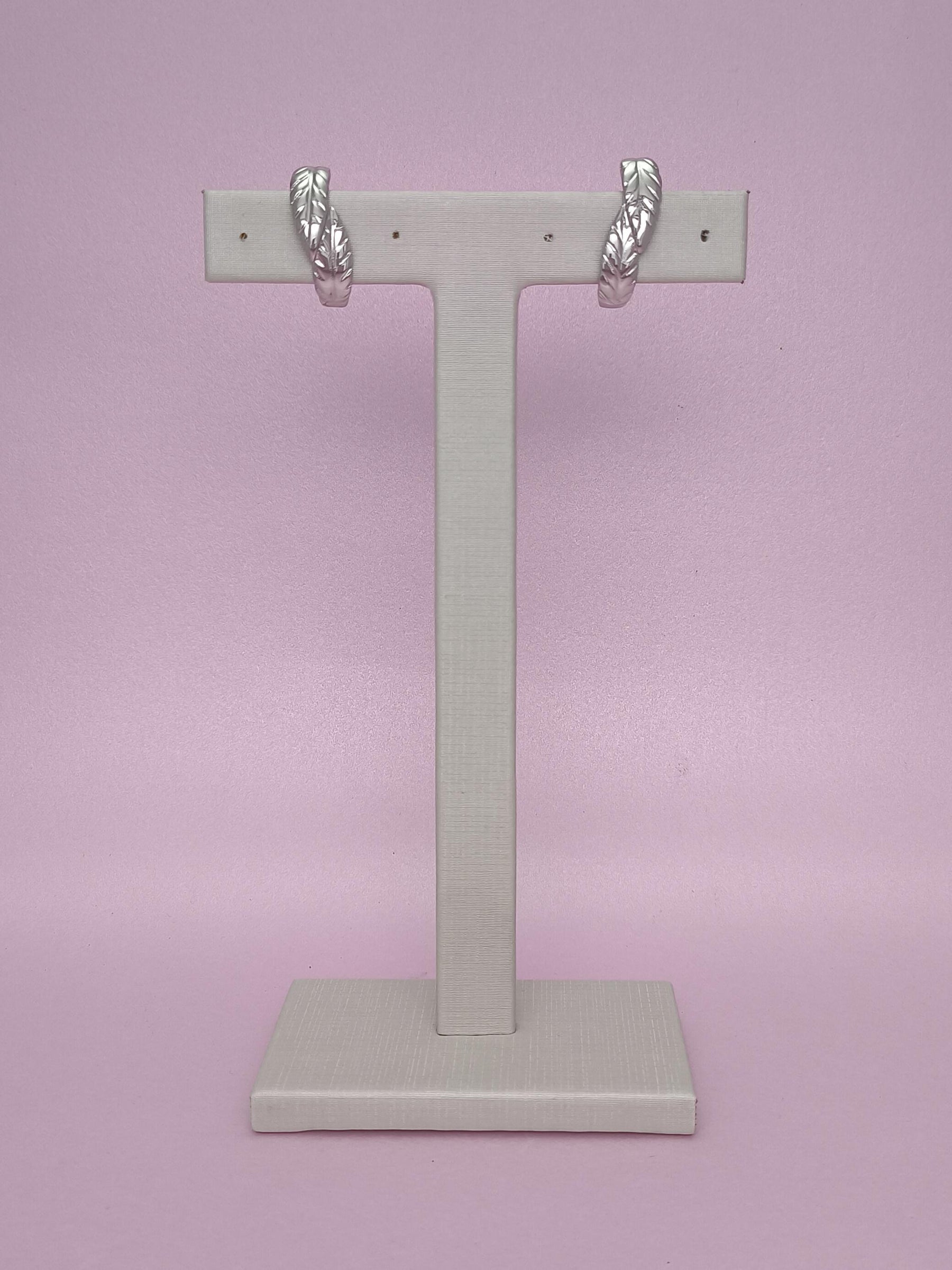 Brinco Foglio: Design Moderno Com Acabamento Refinado