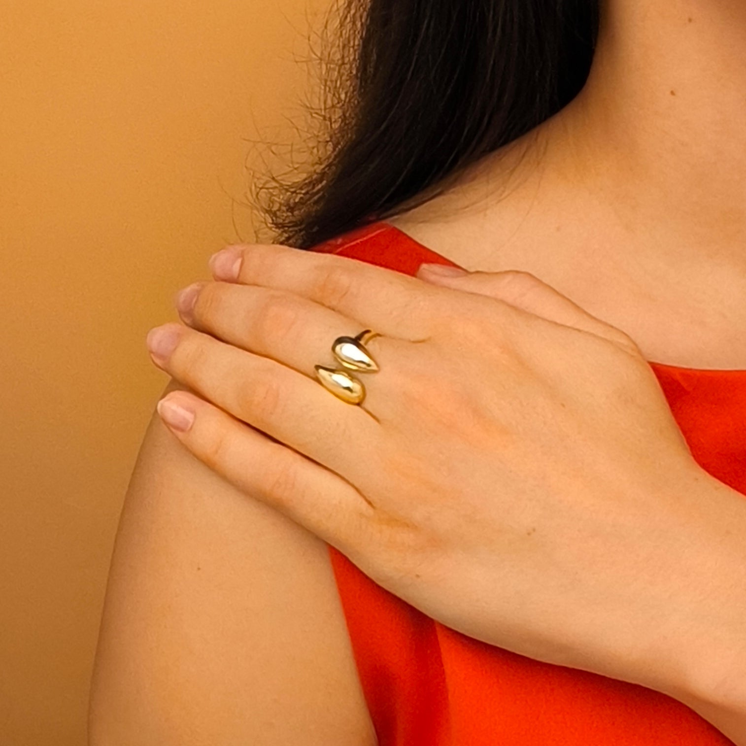 Anel Duas Gotas Invertidas