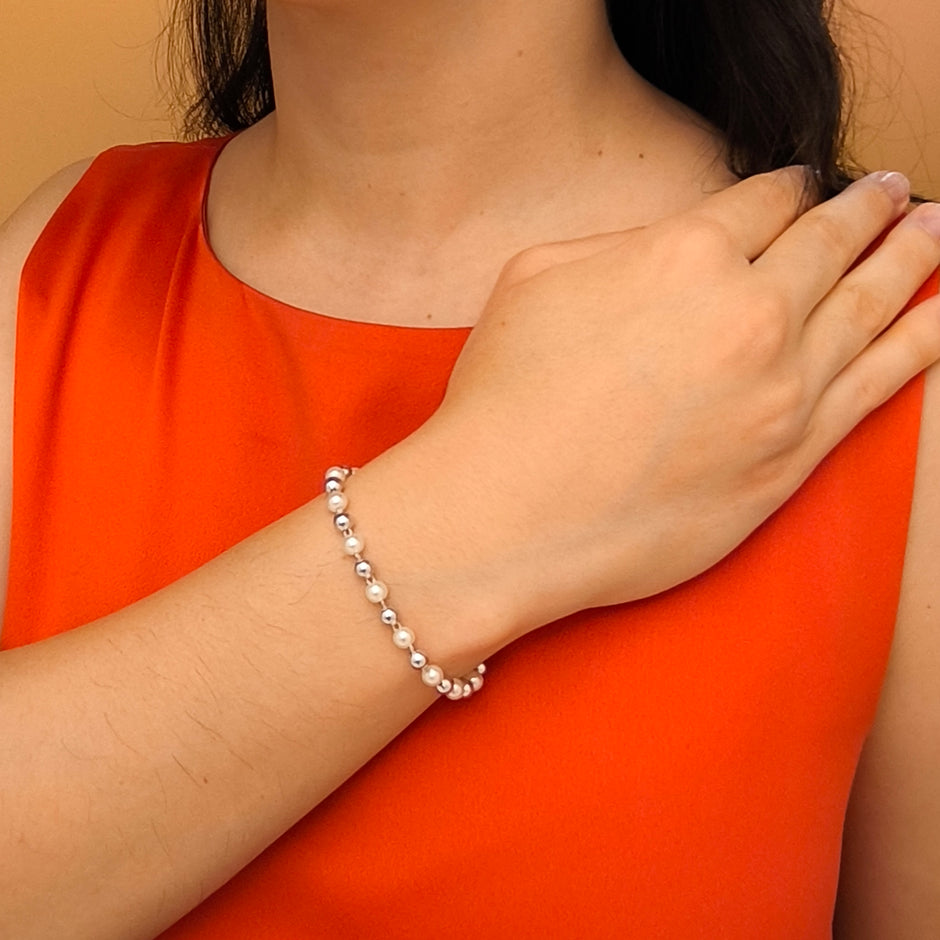 Pulseira Esferas Lisas e Pérolas