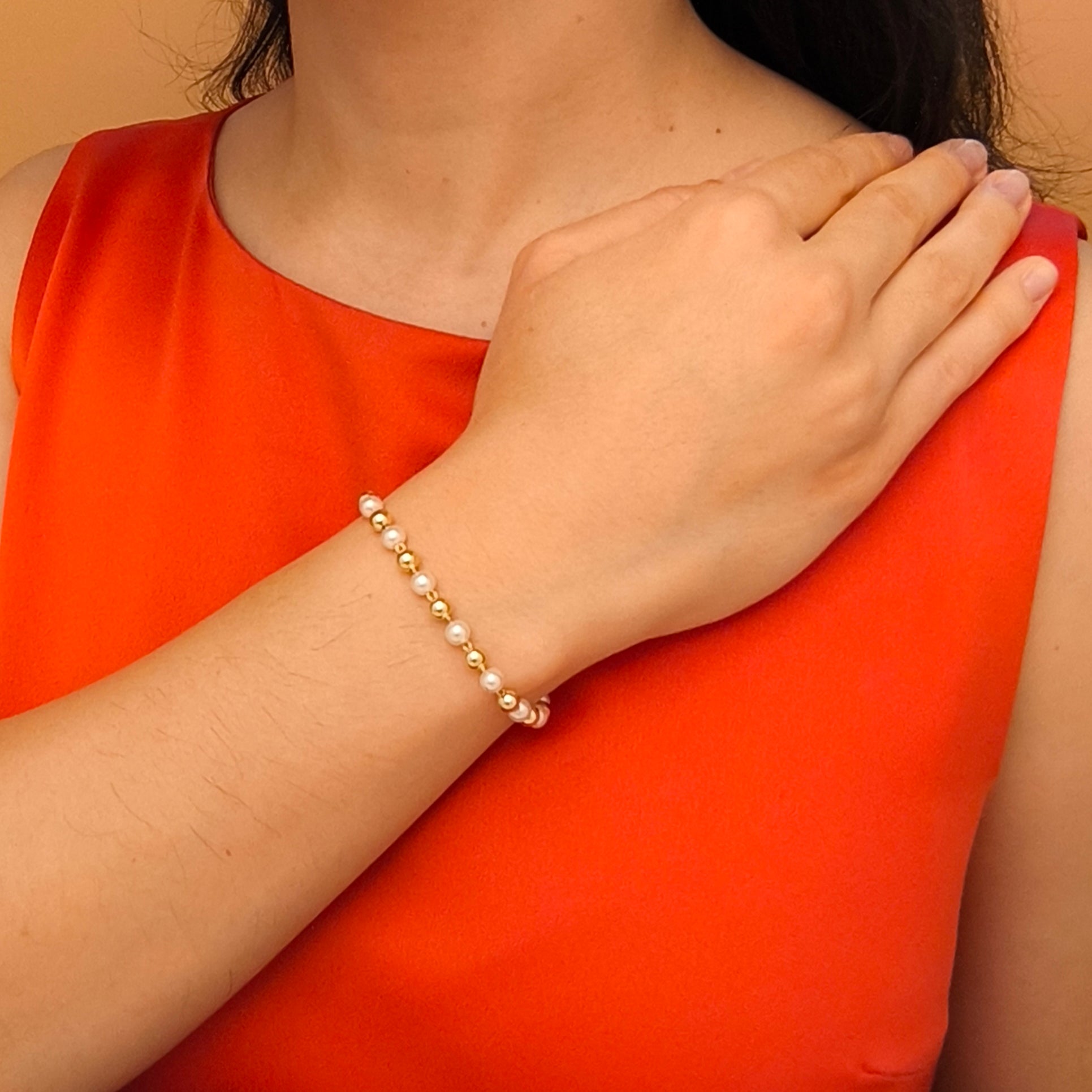 Pulseira Esferas Lisas e Pérolas