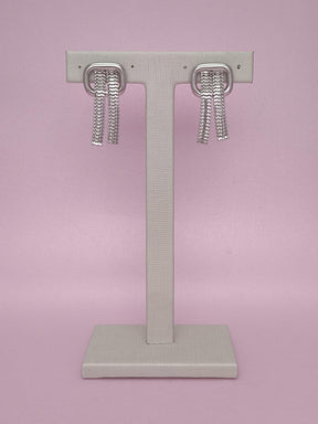 Brinco Dupla Corrente Com Fecho: Estilo Contemporâneo Com Praticidade