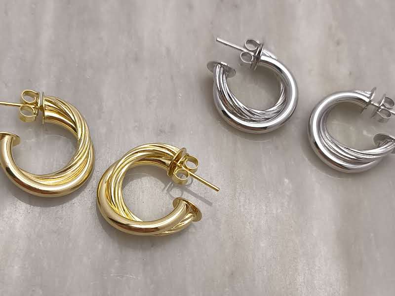 Argola Dupla Lisa E Espiral: Estilo Moderno Com Design Distinto