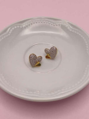 Brinco Dois Corações: Romantismo E Elegância Em Design Delicado