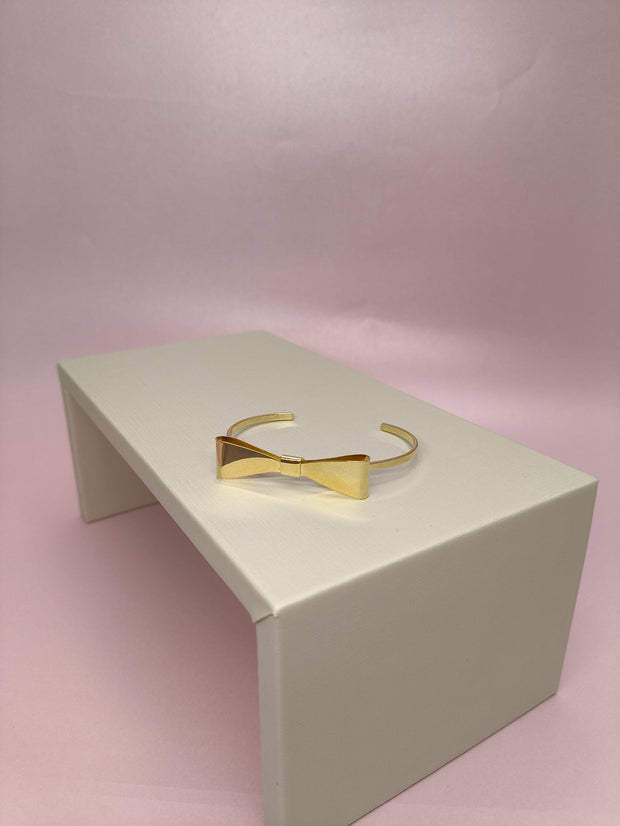 Bracelete Laço: Elegância Romântica Com Design Delicado