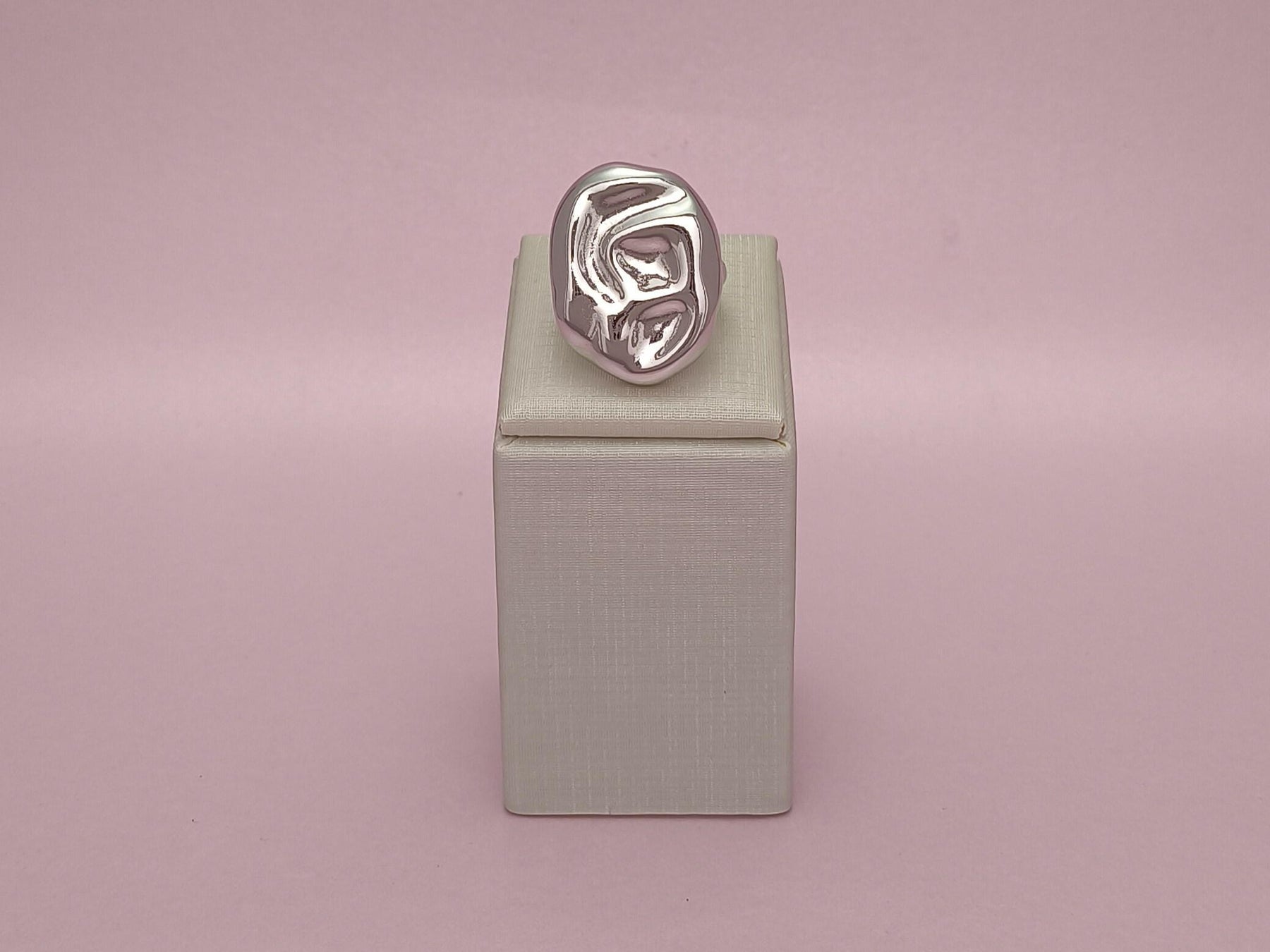 Anel Arredondado Martelado Regulável