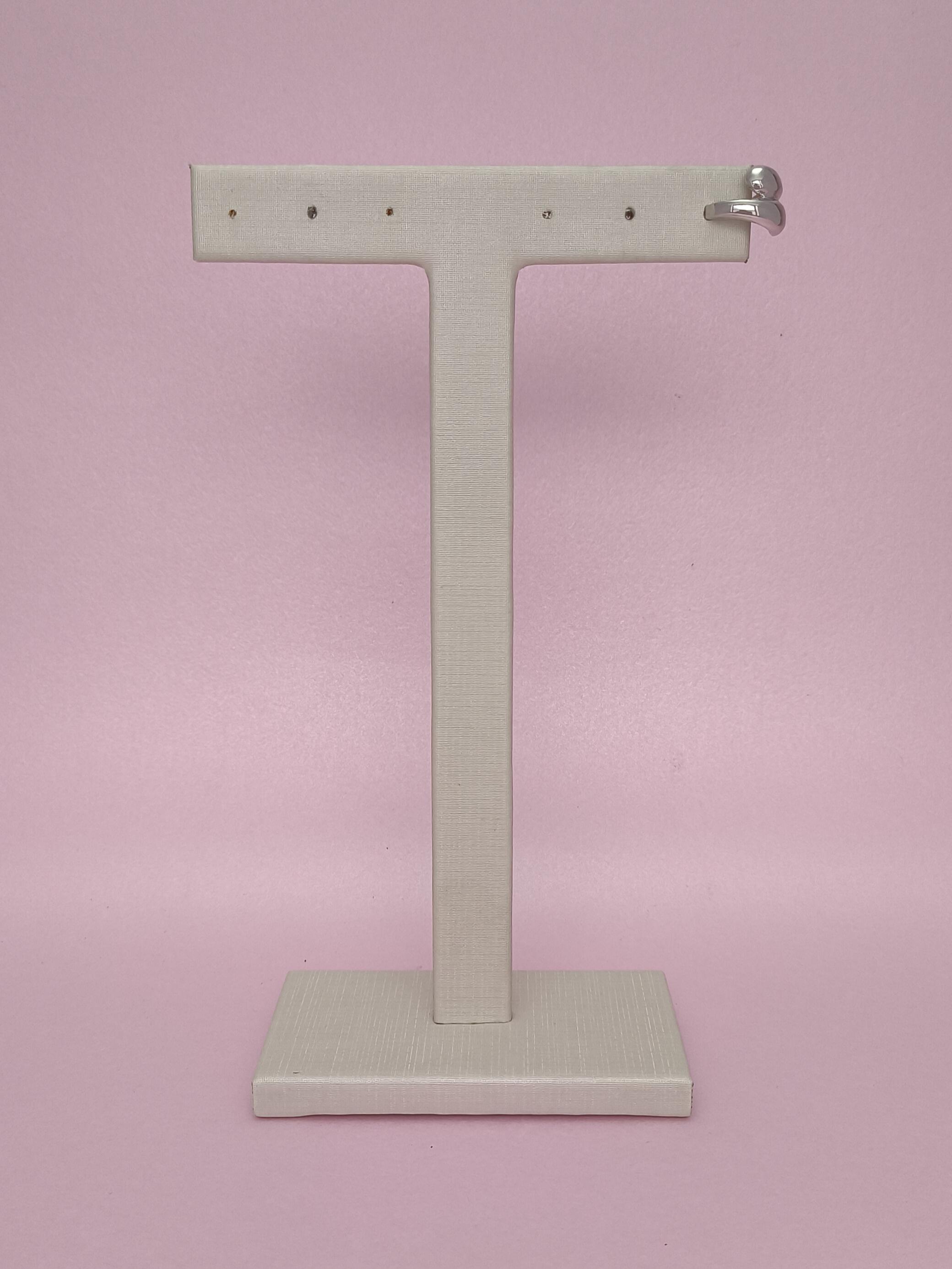 Piercing Falso Due Gota: autenticidade e brilho em um detalhe moderno e sem furos