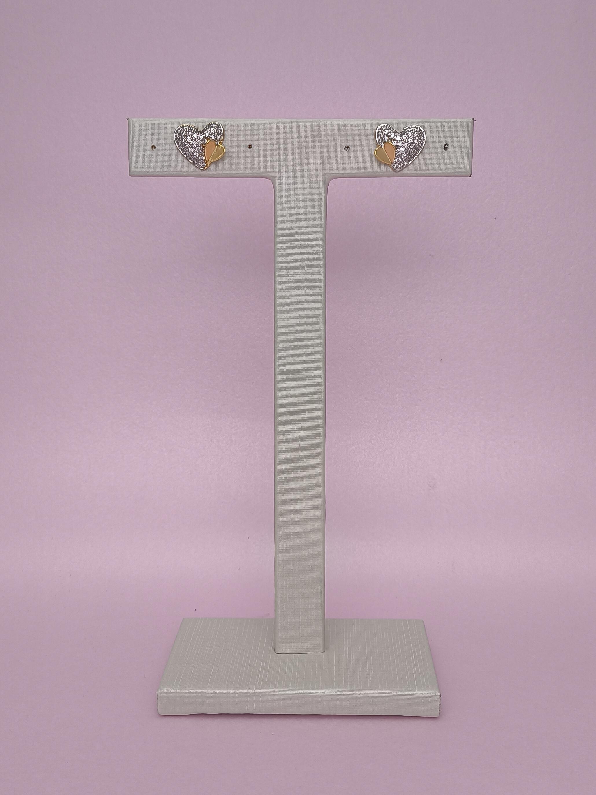 Brinco Dois Corações: Romantismo E Elegância Em Design Delicado