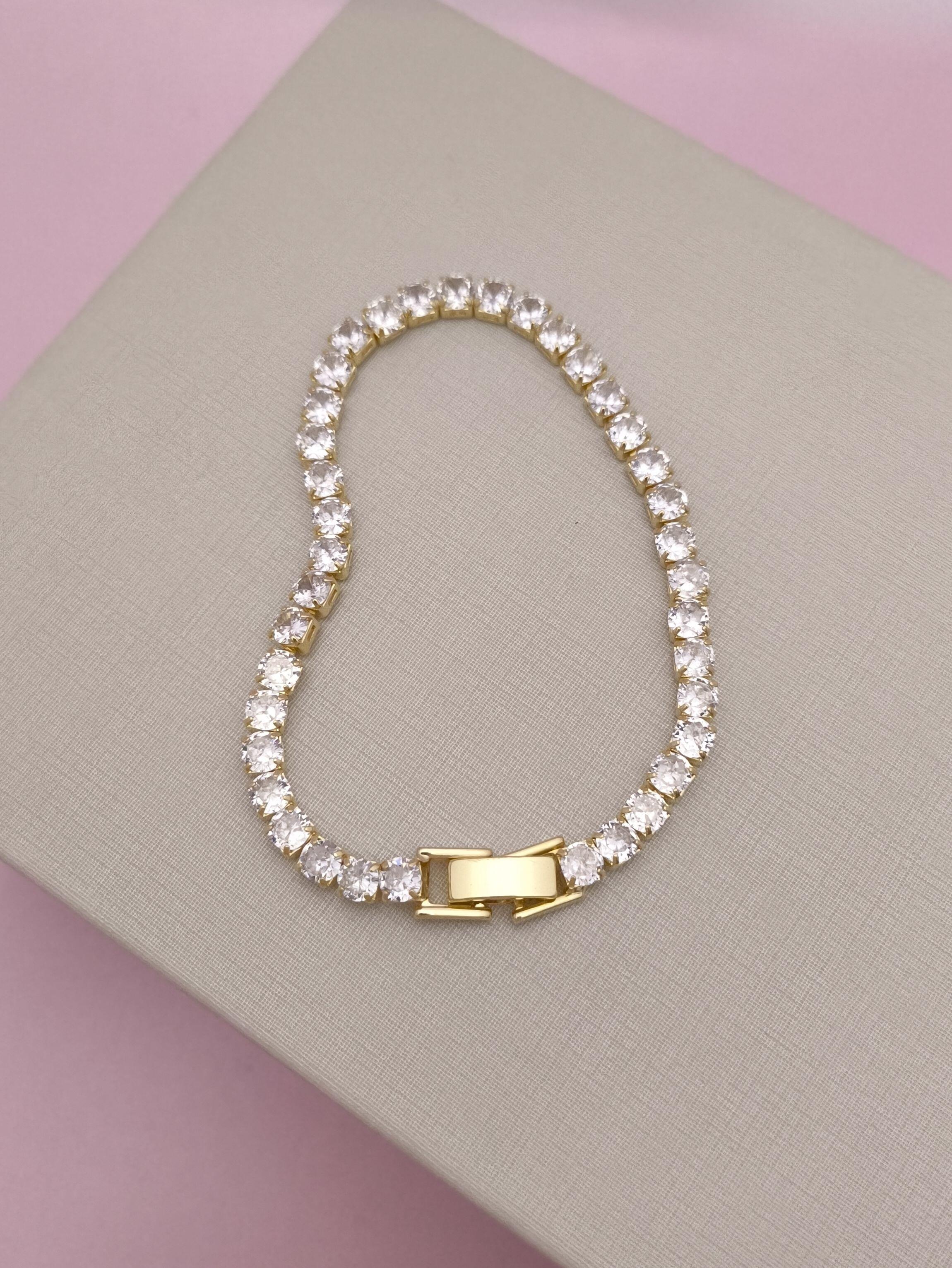 Pulseira Riviera 4 mm: sofisticação e brilho em uma peça clássica e indispensável