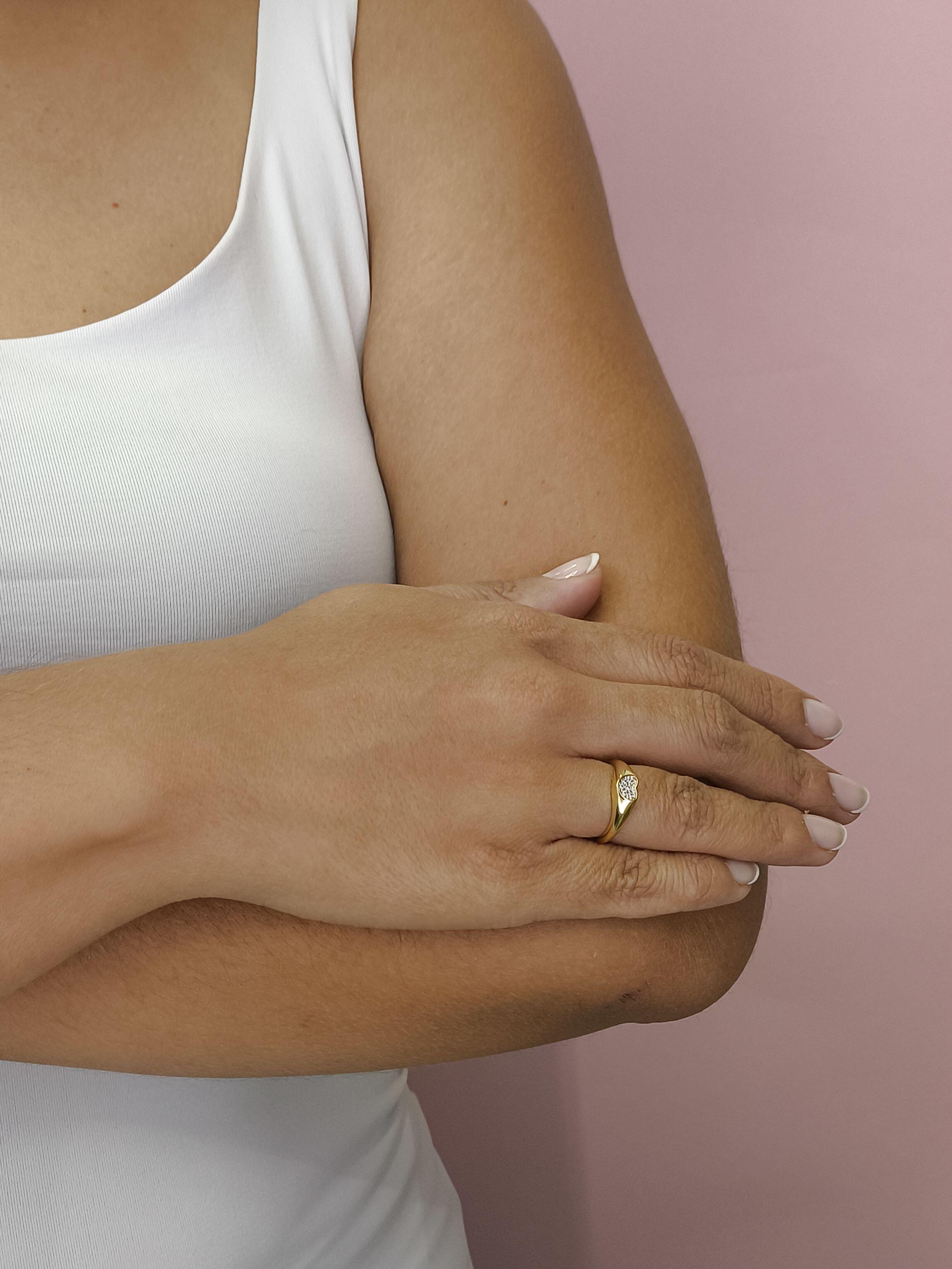 Anel com Coração Cravejado