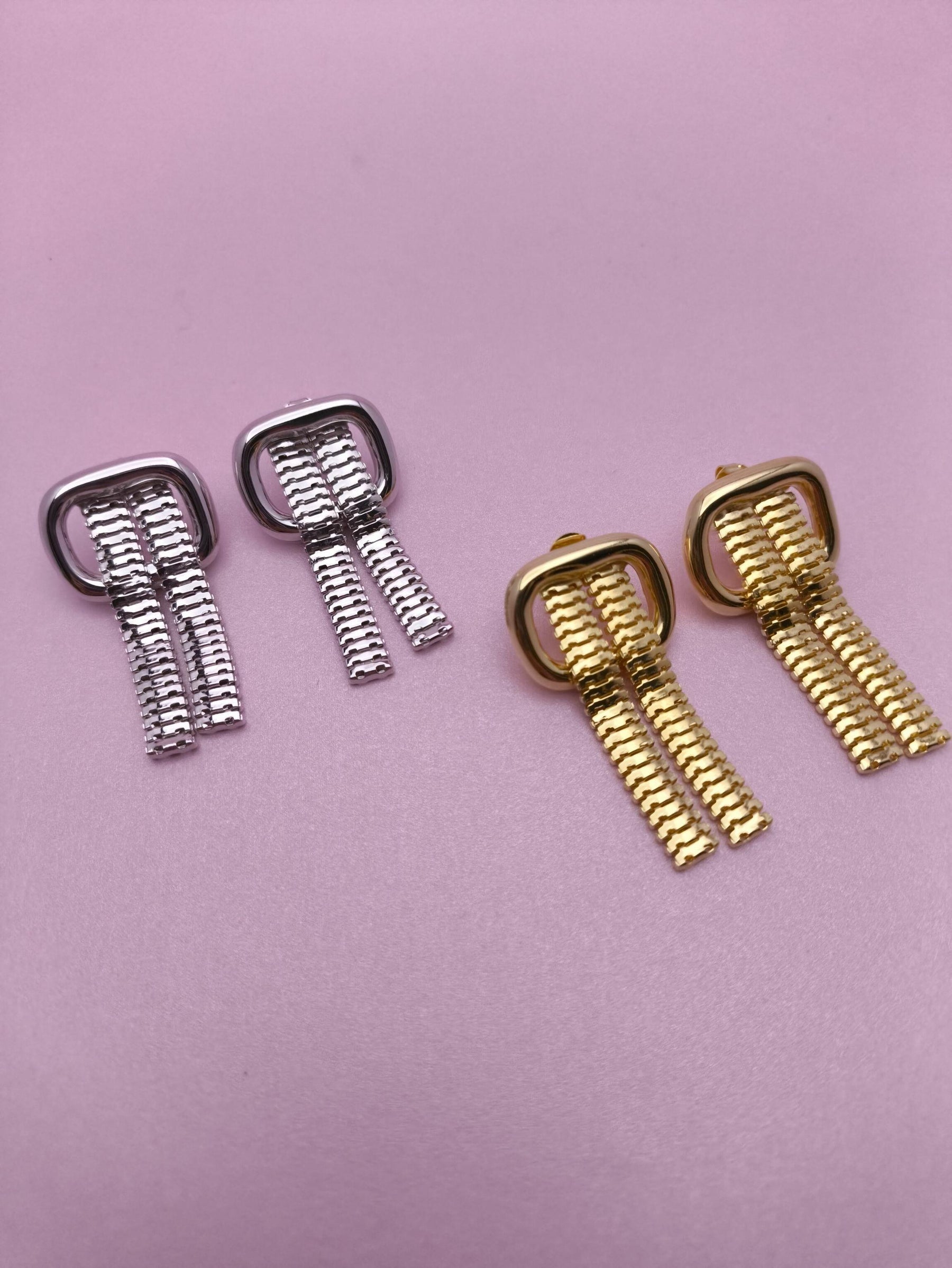 Brinco Dupla Corrente Com Fecho: Estilo Contemporâneo Com Praticidade