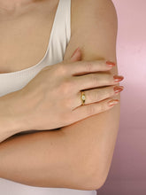 Anel Solitário Cravejado